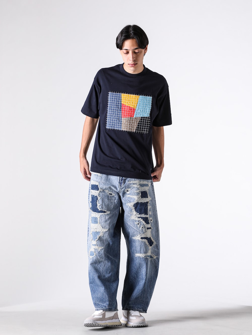 FDMTL ワイドデニム CS136 スタイリング2 全身正面画像