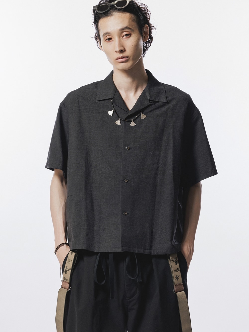 半袖シャツの全体正面画像