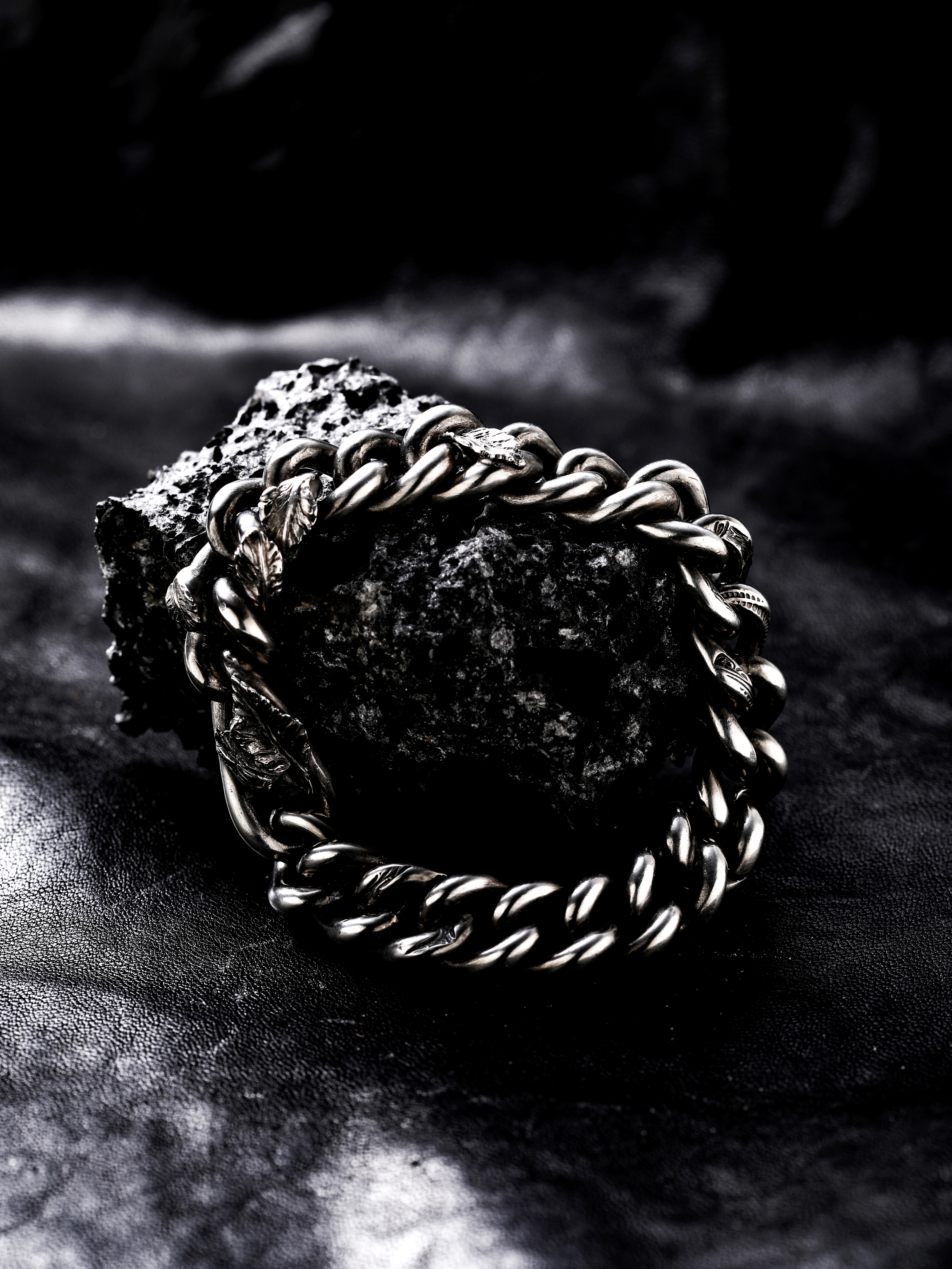 WERKSTATT:MÜNCHEN - 10. bracelet curb chain rosebud / M2712