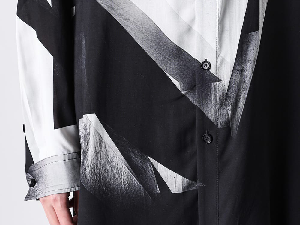 Detail image of the cuffs of Ground Y's shirt