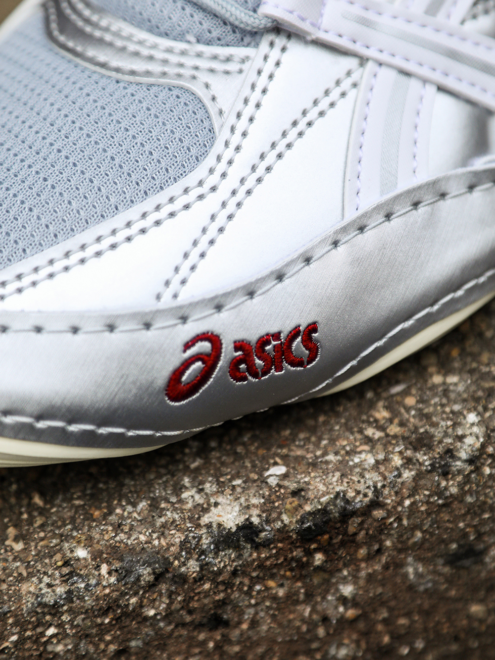 Back style image of ASICS HYPERSYNC