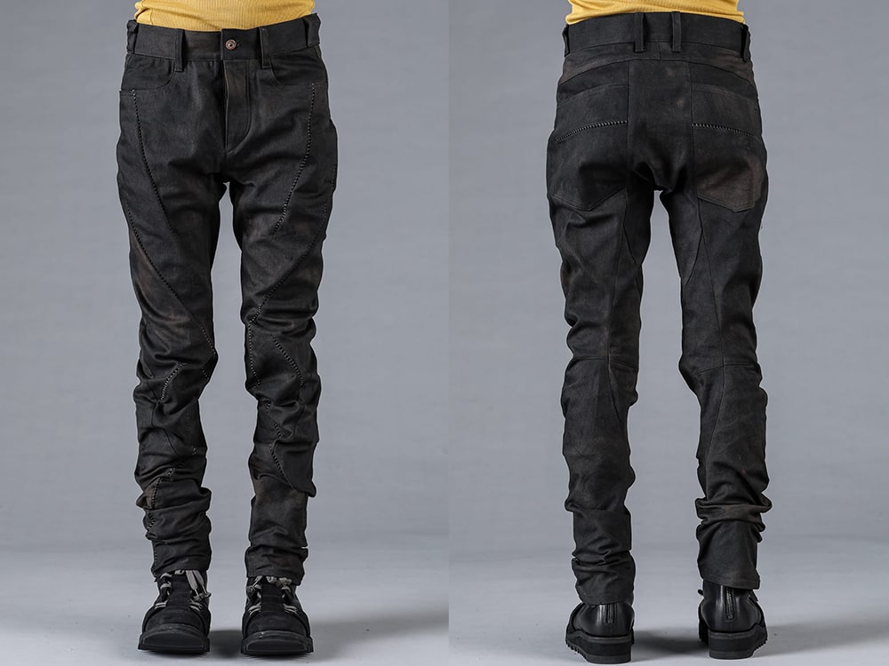 スリムデニムの全体シルエット