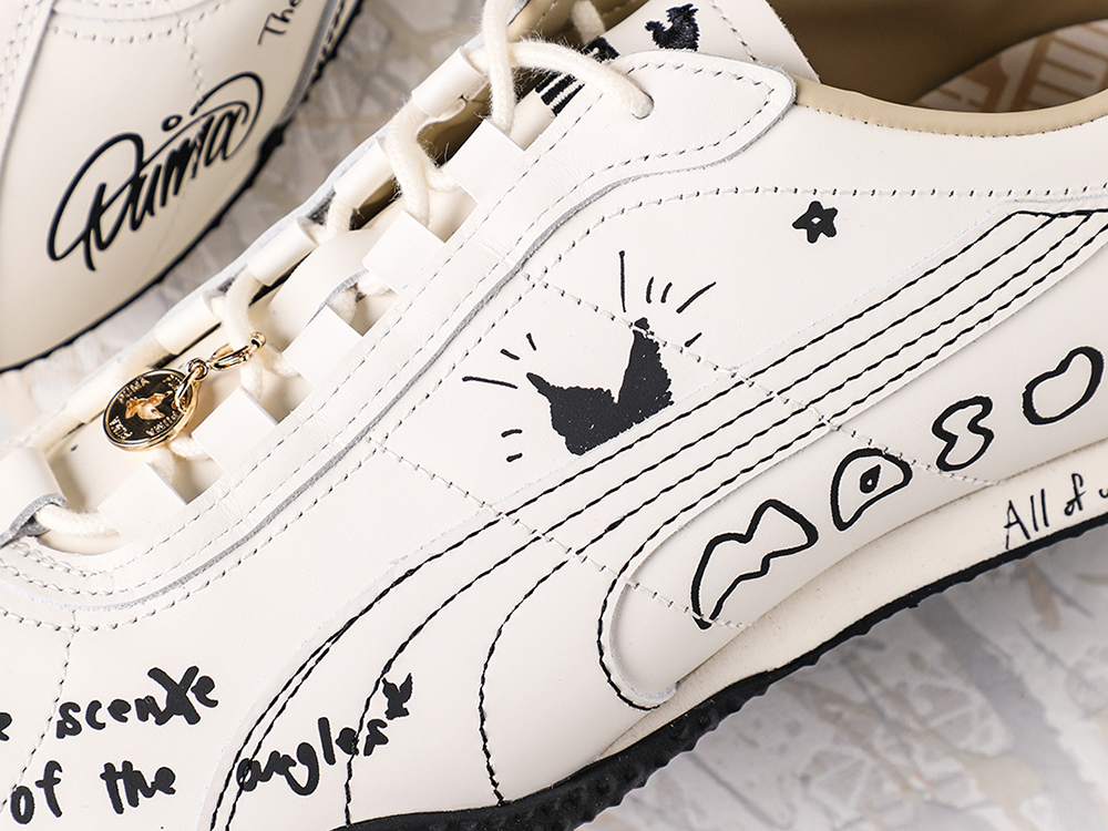 Image capturing the outsole and lightweight structure from the side
