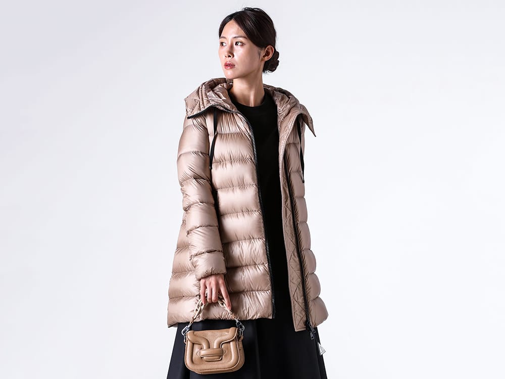Overall image of a midi-length down jacket like SUYEN 2