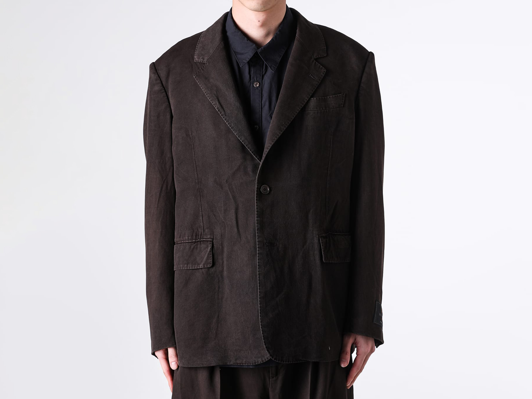美品 20SS ゴーシュ リネンドビーテーラードジャケット 2 製品染め加工 doublet 26SS テーラードジャケット 奄美大島の泥染めと洗えるウールの
