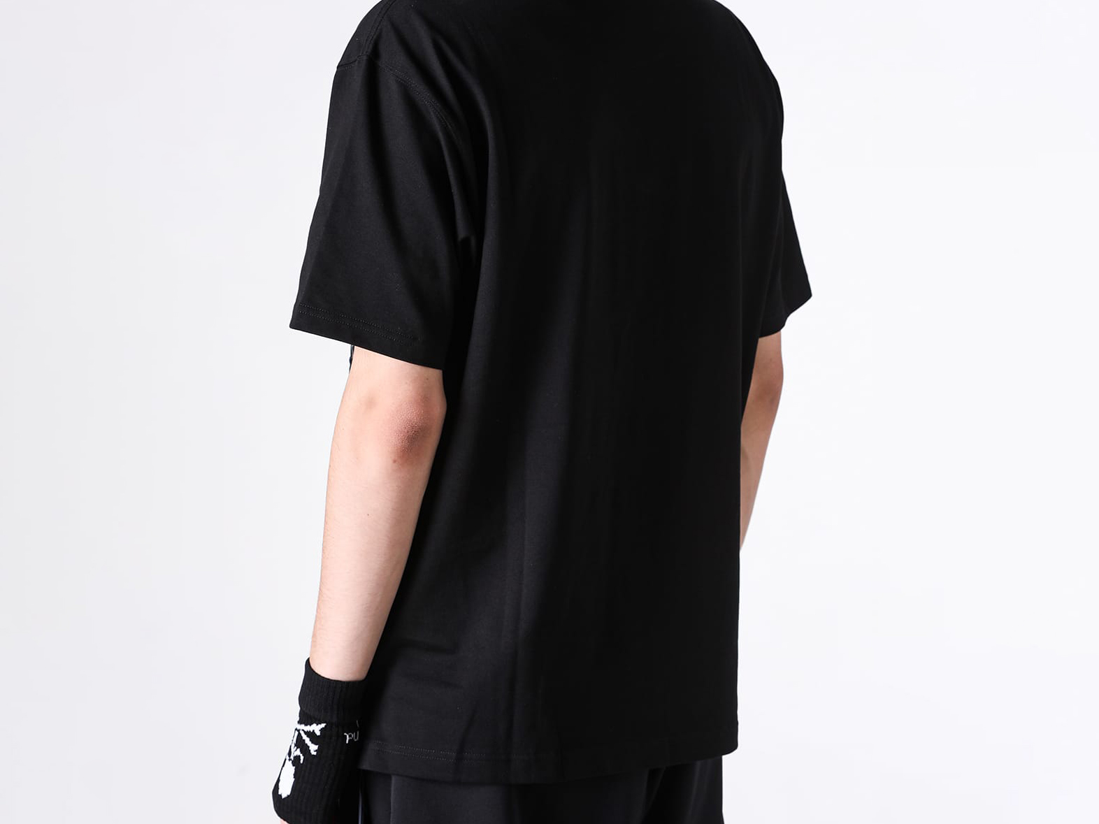 DENIM POCKET SS TEE (TS105) Contrast of Different Materials and a Tighter Design