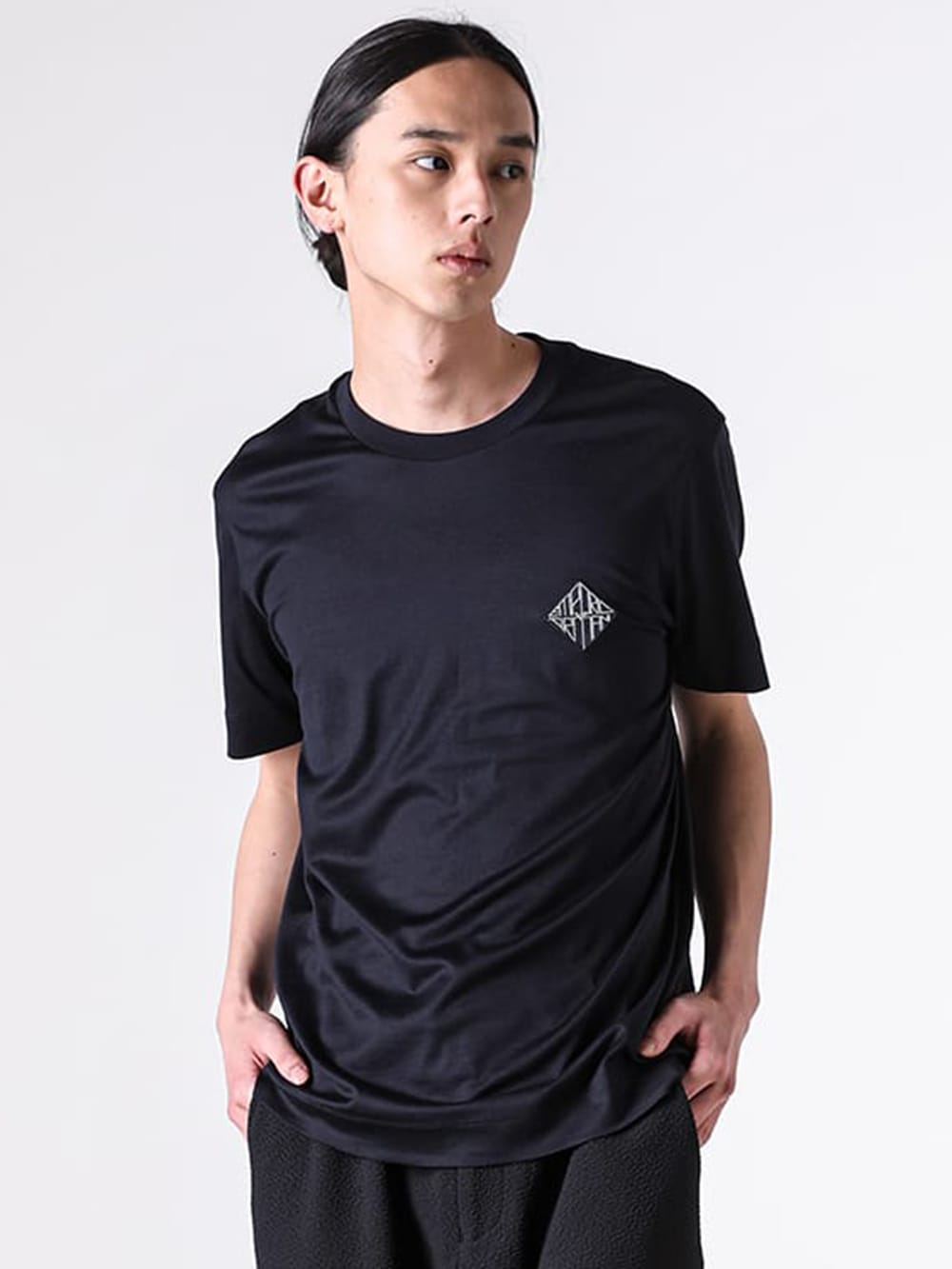 エンポリオアルマーニ Tシャツ特集｜26SSメンズ半袖・ロンTをご紹介