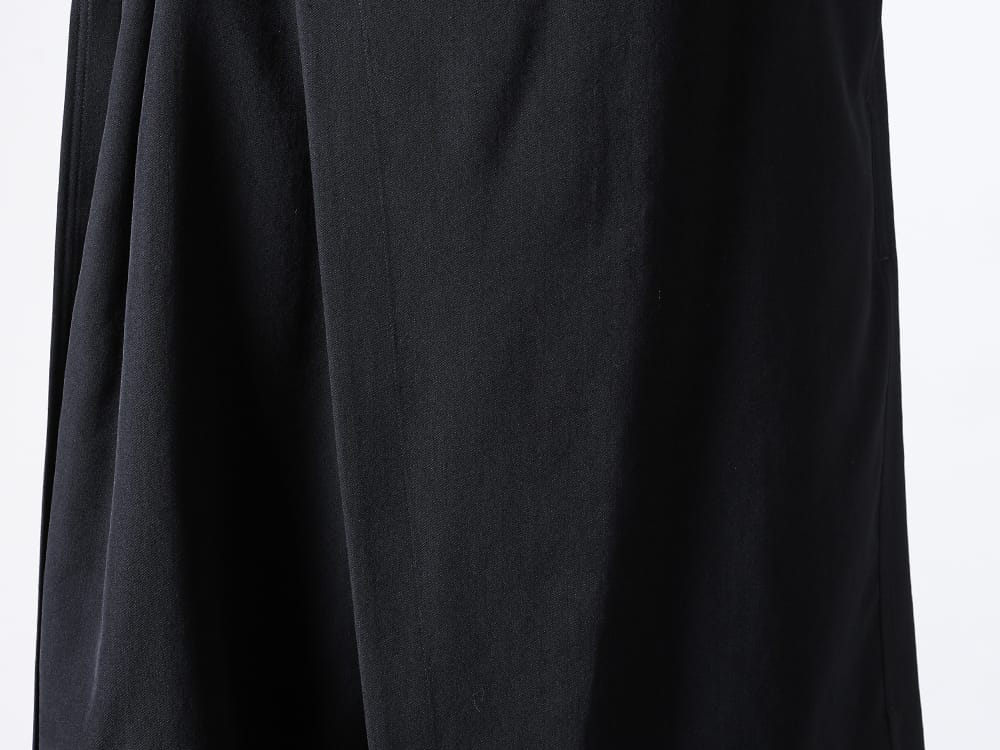 Image showing the luster of Ground Y's wrap pants