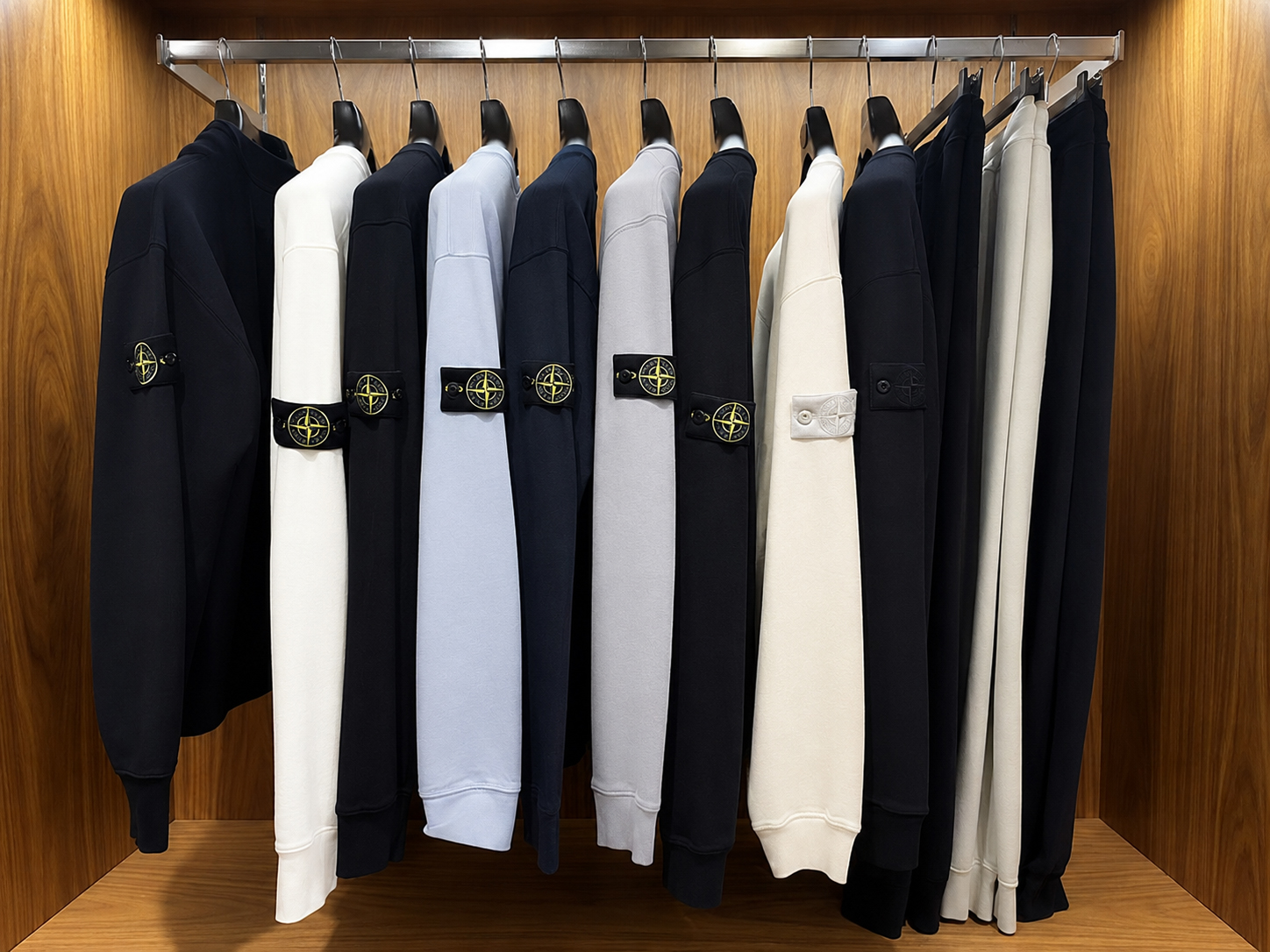 2026AW最新】STONE ISLAND スウェット特集｜ディテールとGHOST徹底解説