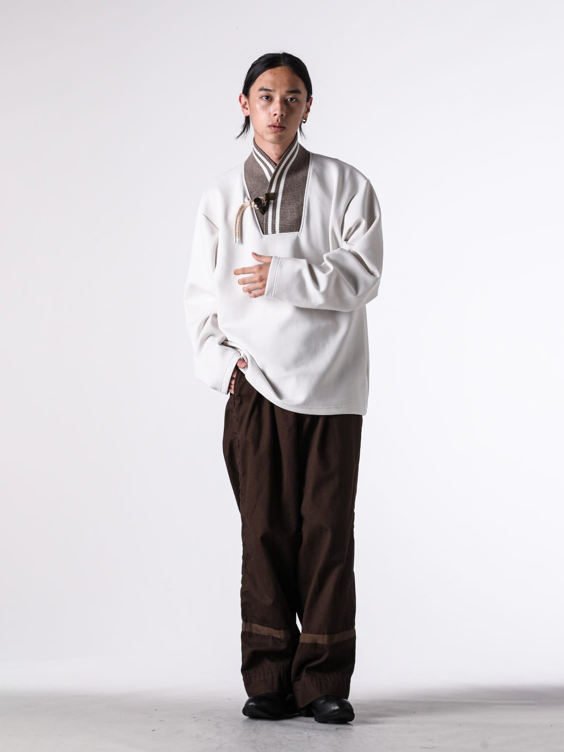 kolor(カラー) 26AW パッカリングパンツの構造美とサイズ感・着用