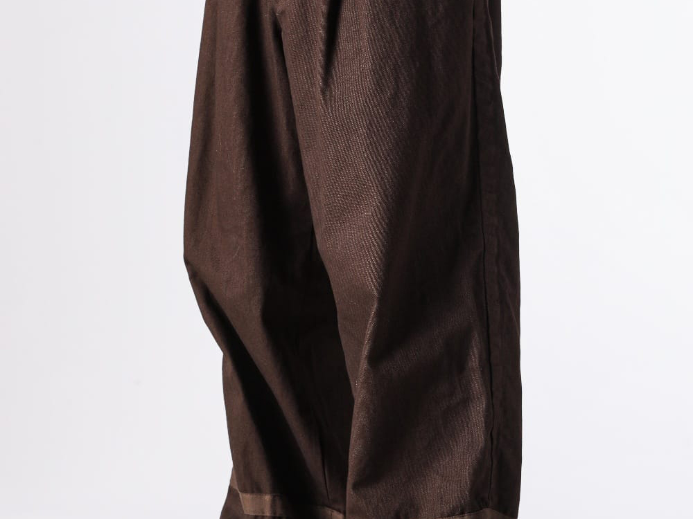 kolor(カラー) 26AW パッカリングパンツの構造美とサイズ感・着用