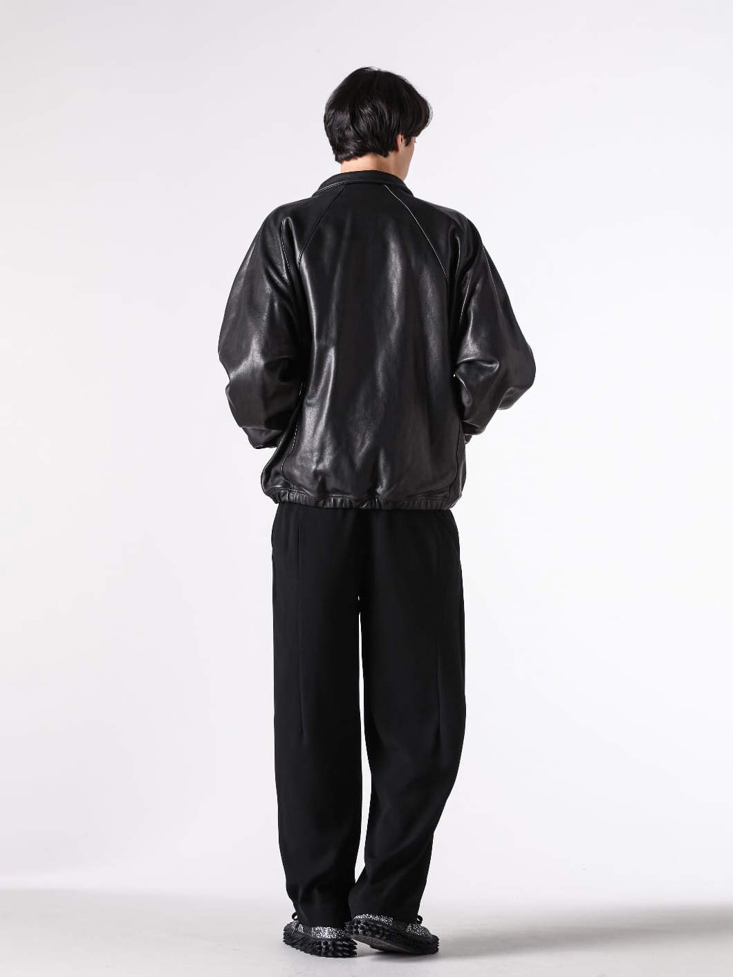 doublet 26AW 注目レザージャケット2型の魅力とスタイリング -FASCINATE