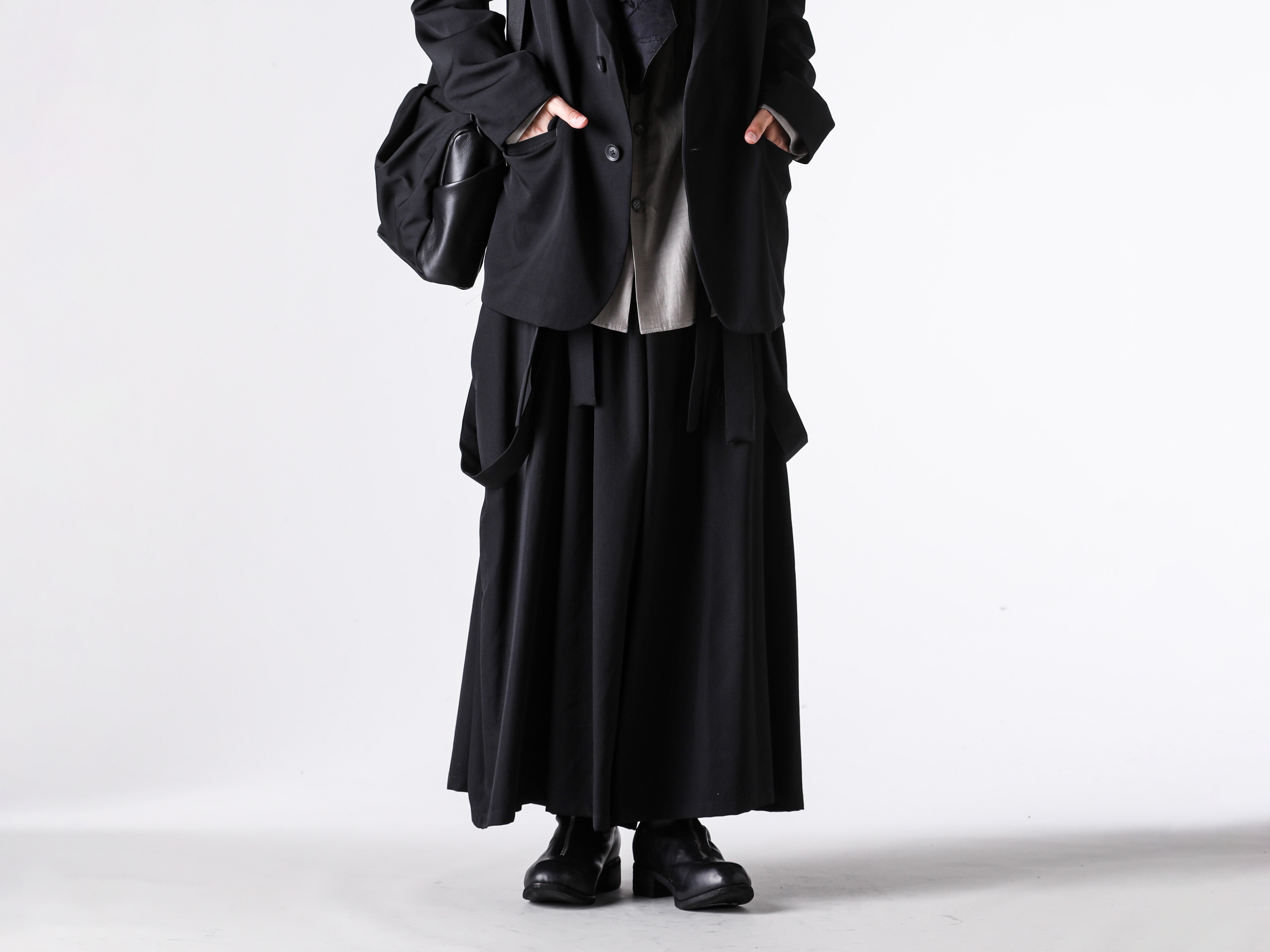 Yohji Yamamoto POUR HOMME 股ねじれパンツとサスペンダーパンツの魅力