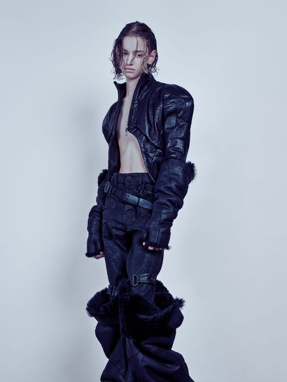 シーズン紹介] JULIUS 26-27AW「[VALIS;]」：構造と不安定性から