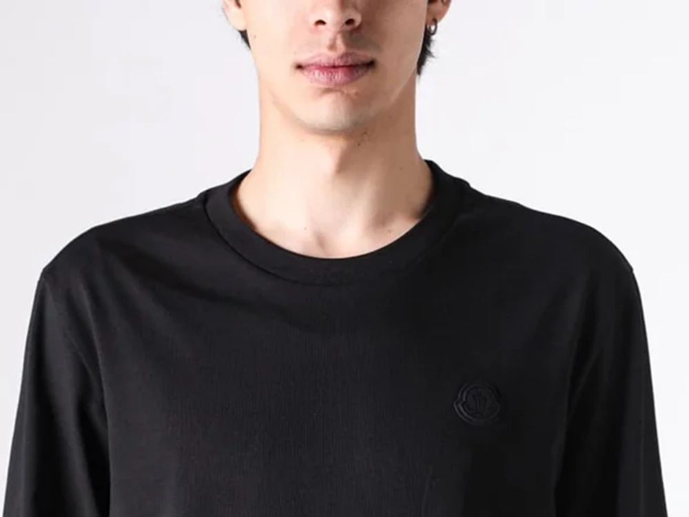 モンクレール 長袖Tシャツ6選｜品番別の違い・素材・ロゴ・着こなし