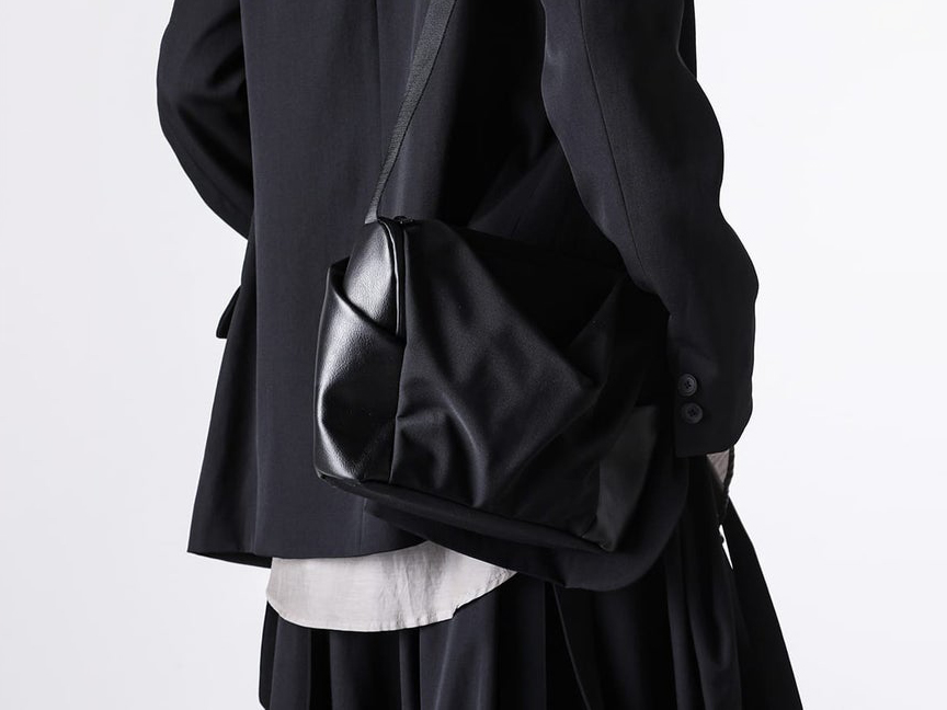 Yohji Yamamoto POUR HOMME サコッシュ Yohji Yamamoto 26AW ドレープサコッシュ -FASCINATE