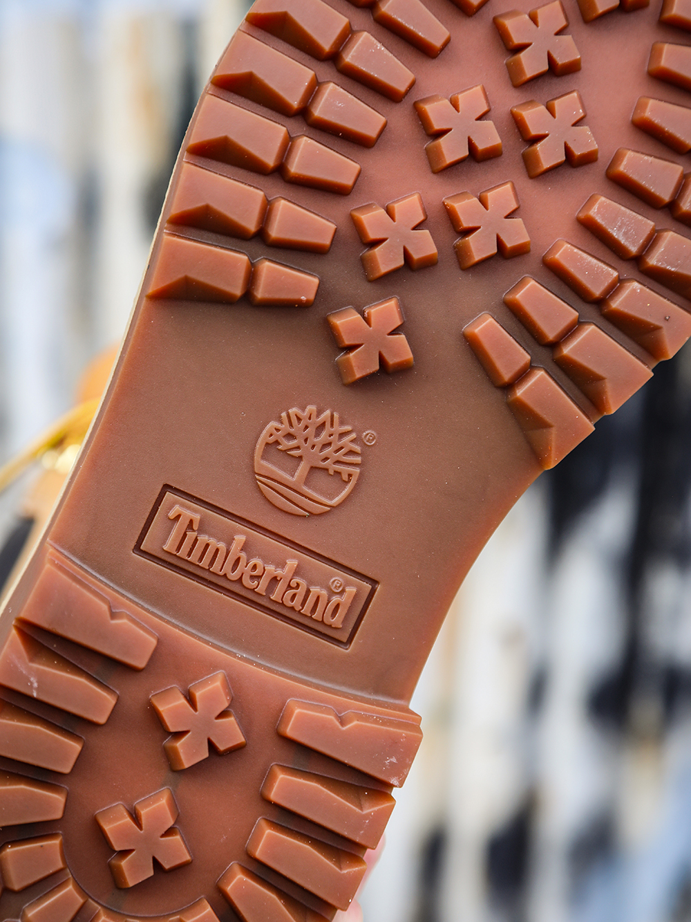 Timberland 25 6インチブーツ：約25%軽量化してスニーカーのように