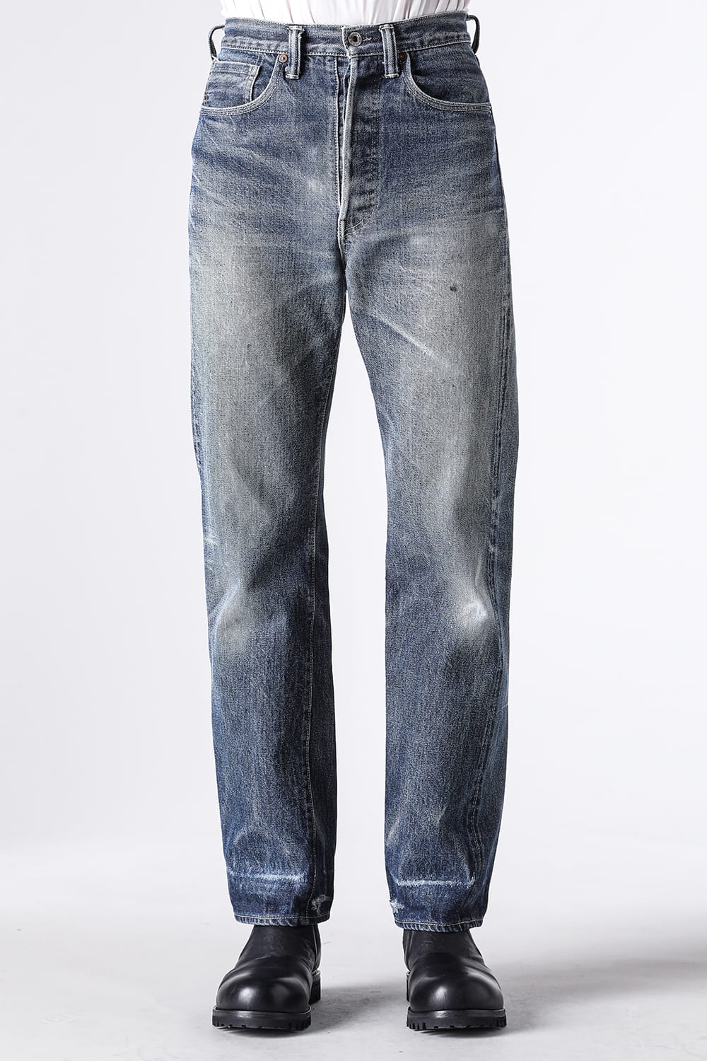 色落ちしたTCB S40's Jeansを正面から見た着用姿