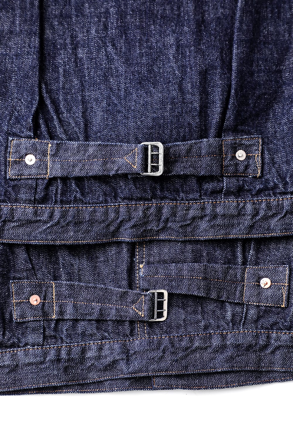 20's Jacket二着の裾とシンチ、下側は中心の接ぎがある背面