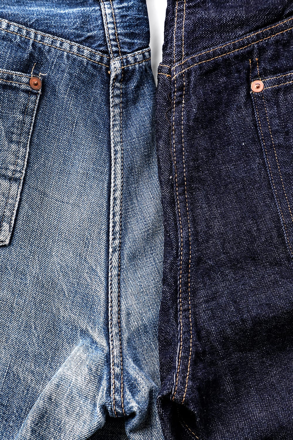 20's Jeansの濃い個体と経年個体の後ろ中心、ヨークとポケット角のリベット