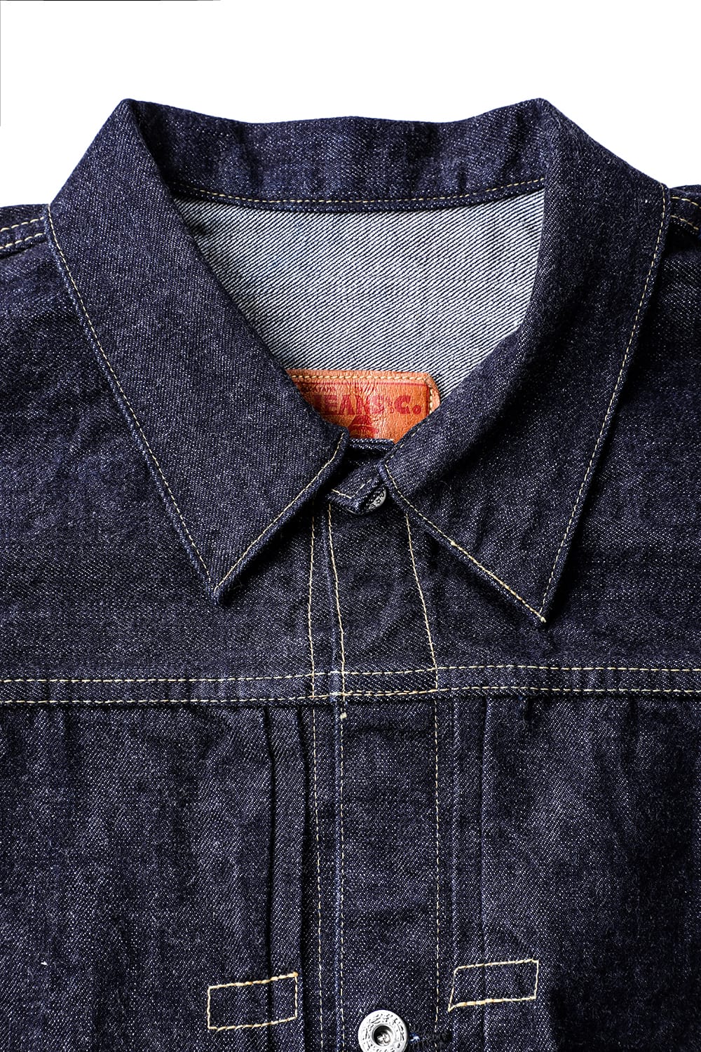 TCB Late S40's Jacketの襟の奥で低い位置に見える革パッチ