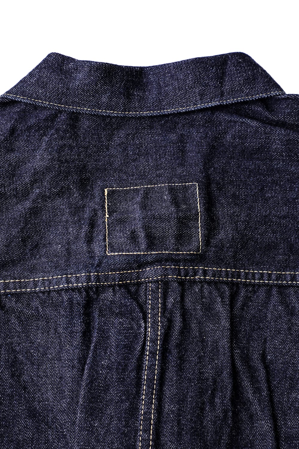TCB Late S40's Jacketの背中でヨーク際まで下がったパッチの四角い縫い線