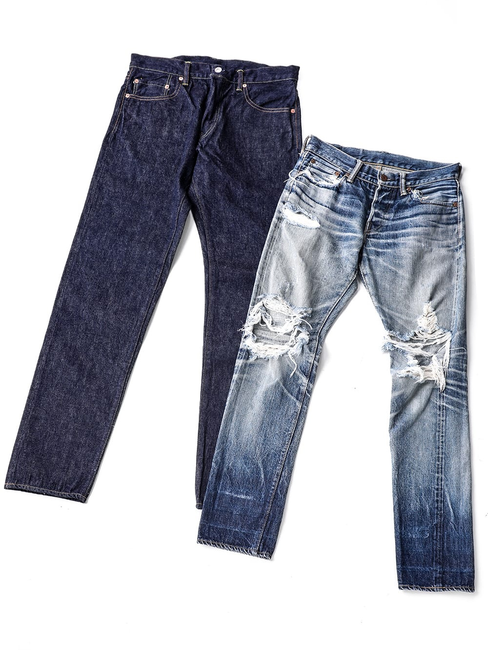 濃紺のSlim 50s Tと色落ちした旧細身ジーンズを並べた正面