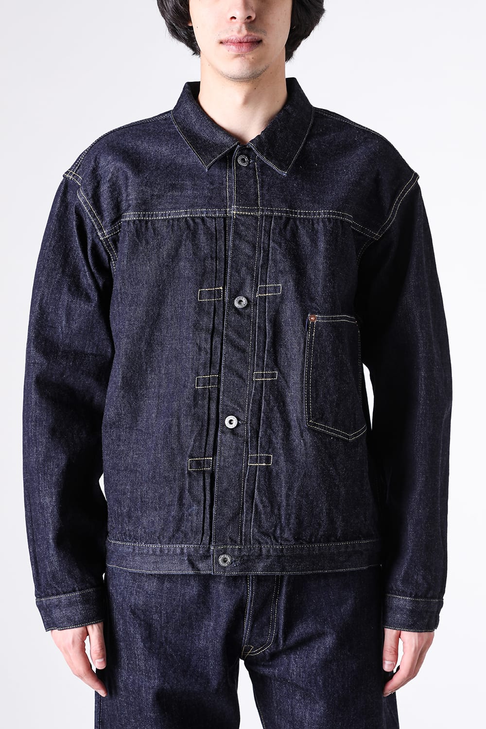 TCB Late S40's Jacketを前を留めて着た正面