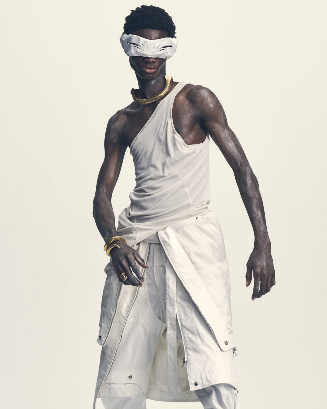 JULIUS(ユリウス) 26SS(春夏) コレクションルック 1-0010