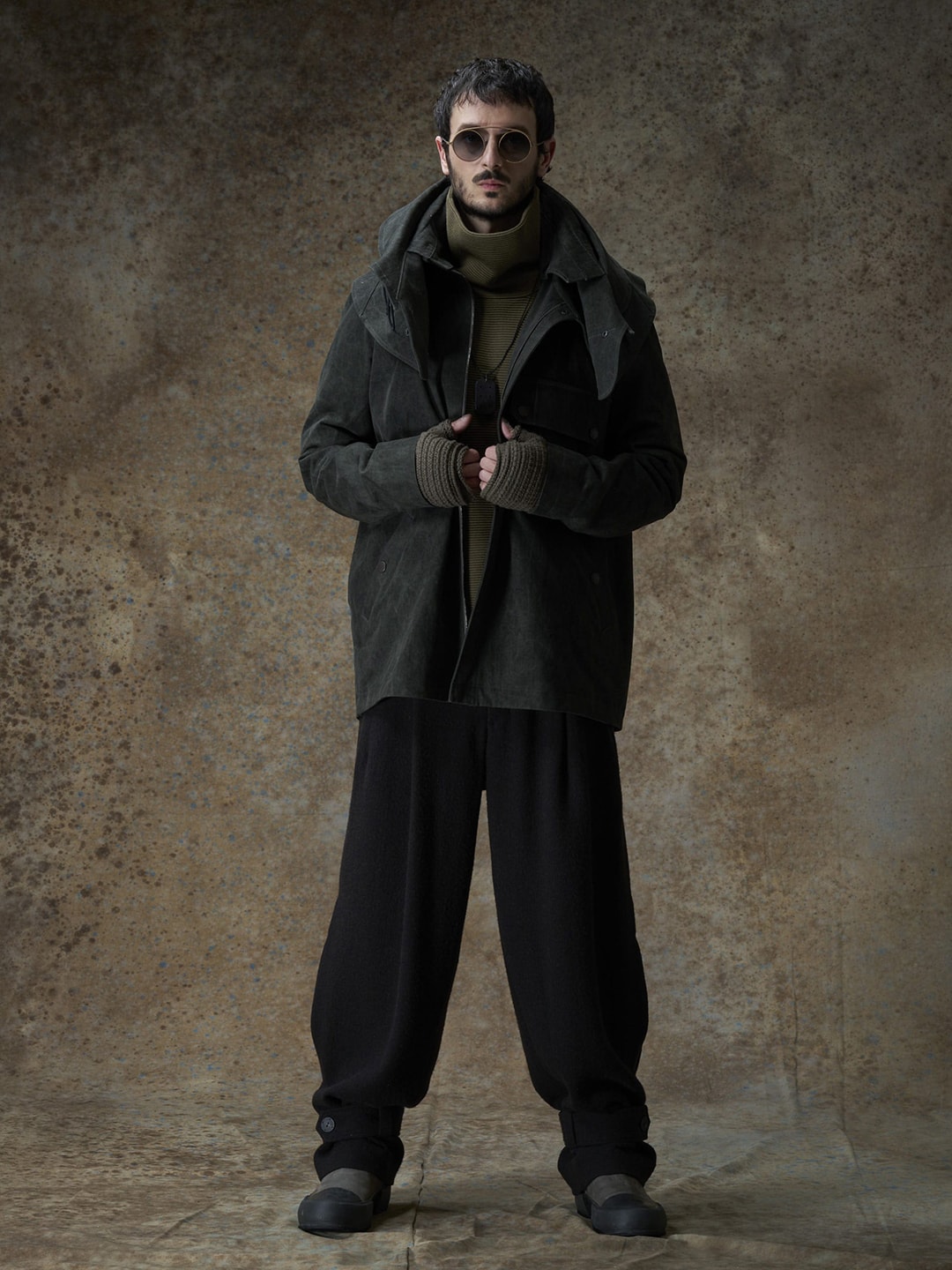 DEVOA 25-26AWコレクションのルック