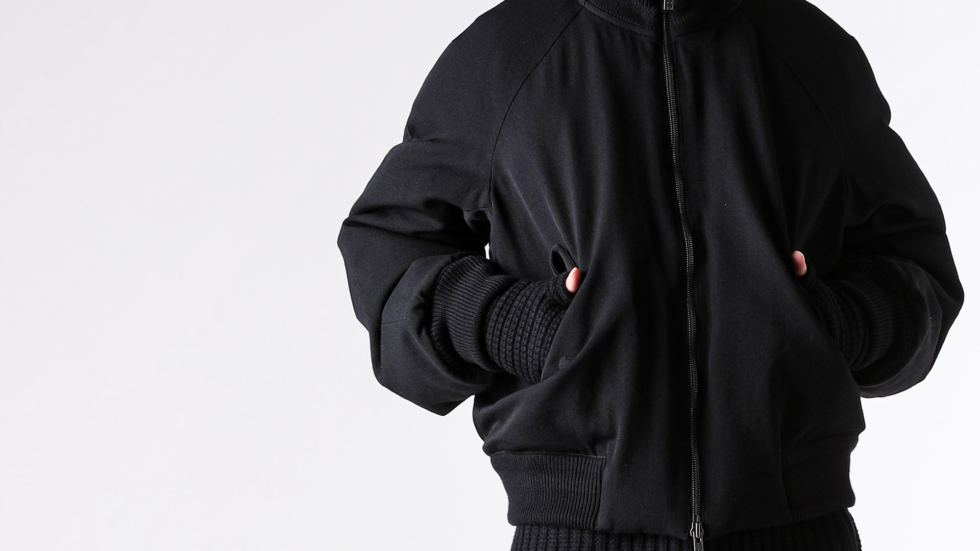 機能美を体現するDEVOAのポケットディテール