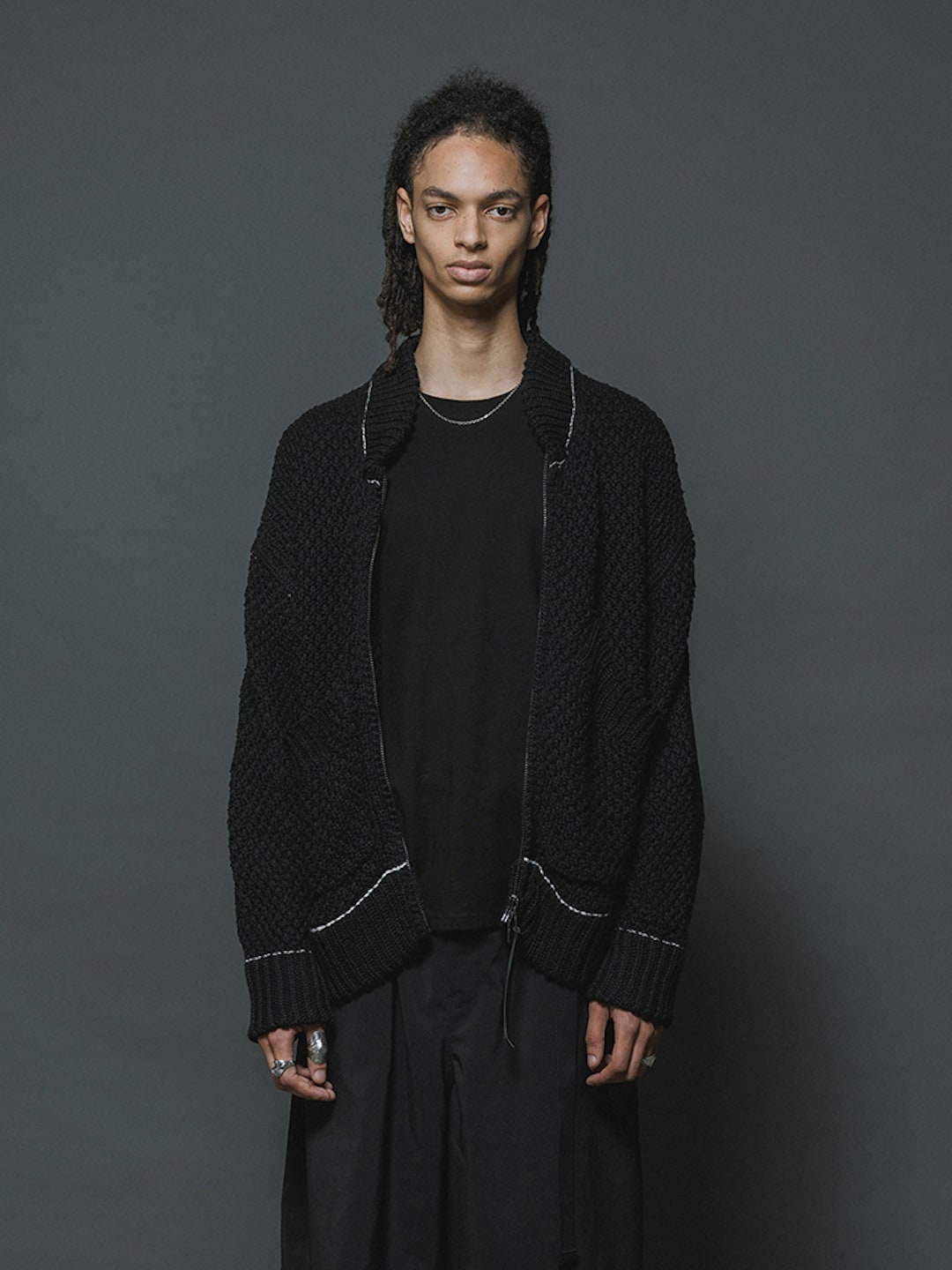 The Viridi-anne 26SS unique texture of the low-gauge knit