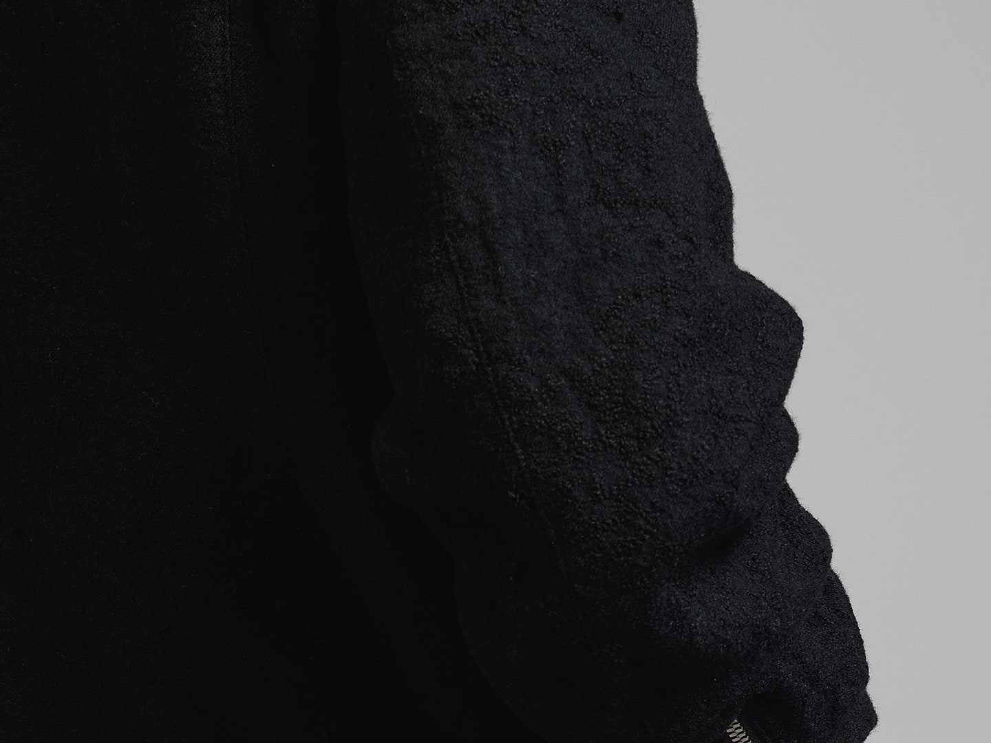 Embroidery detail from THE VIRIDI-ANNE 25-26AW collection