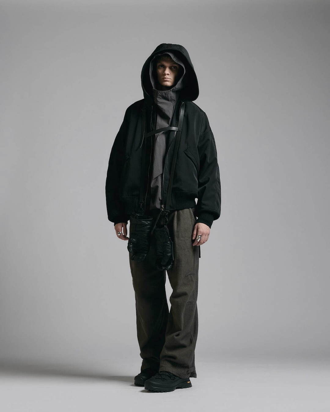 Layered style from THE VIRIDI-ANNE 25-26AW collection 2