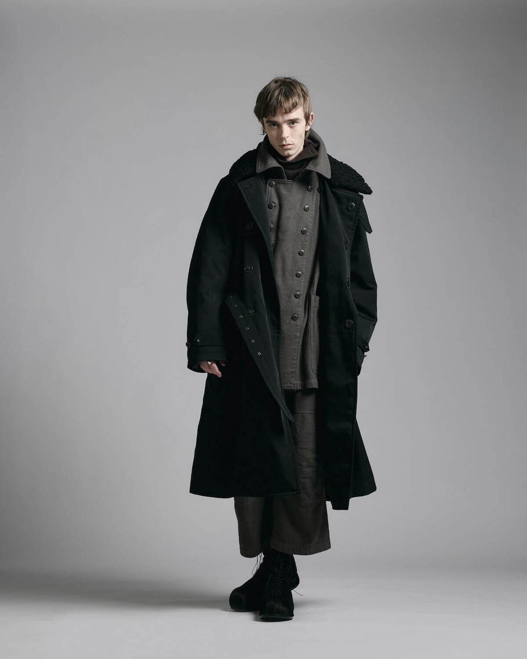Layered style from THE VIRIDI-ANNE 25-26AW collection 3
