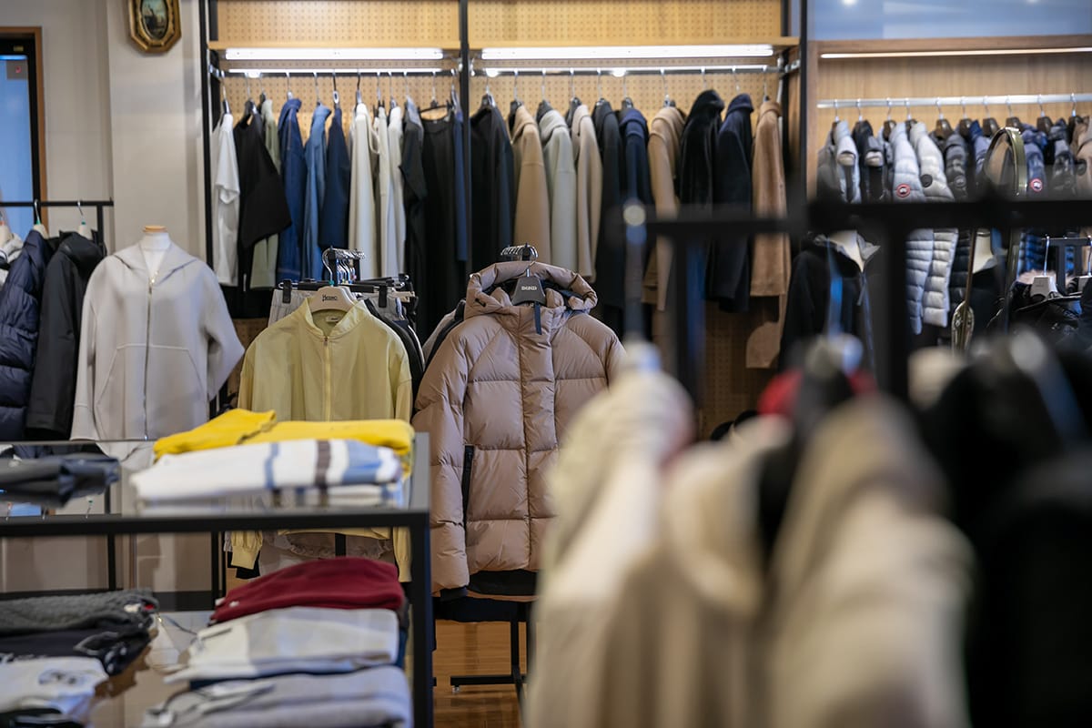 MARUTAMIBOND 釧路 店内 ディスプレイ