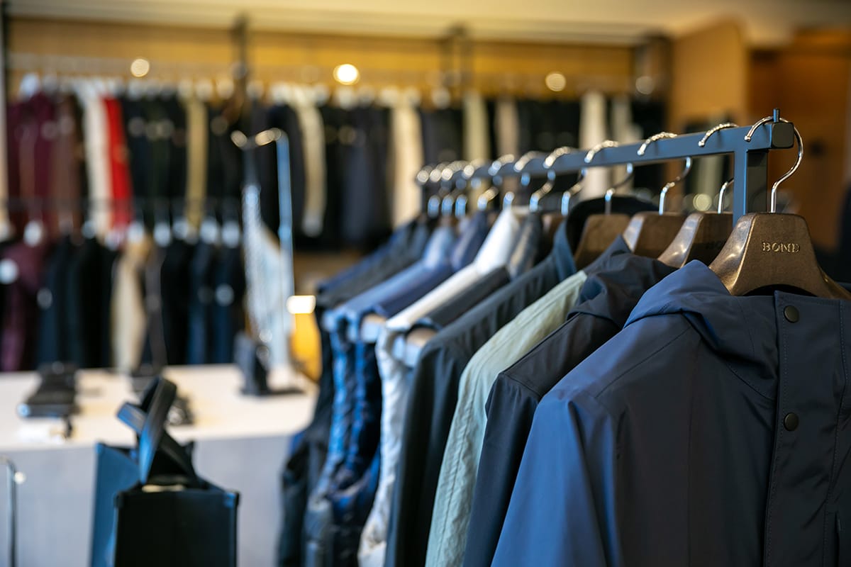 MARUTAMIBOND 釧路 店内 ディスプレイ