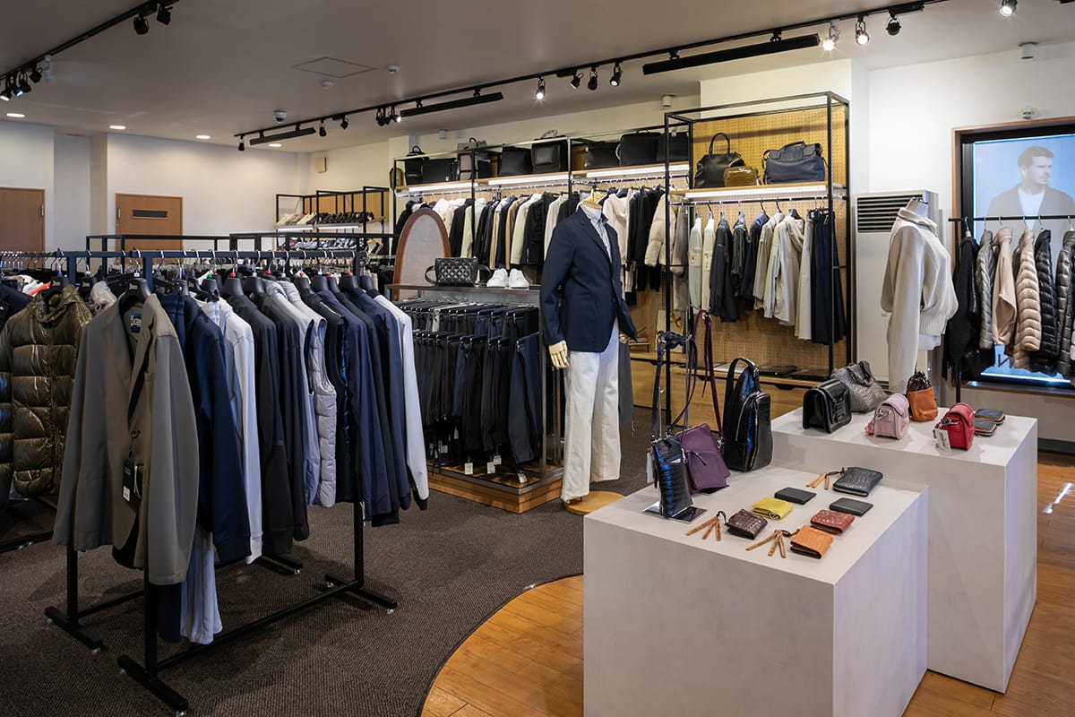 MARUTAMIBOND 釧路 店内 ディスプレイ