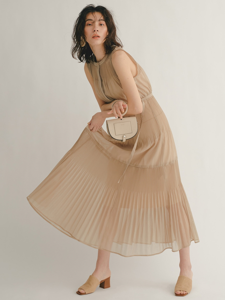 スナイデル(SNIDEL)のティアードシアープリーツワンピース マキシ丈・ロングワンピース