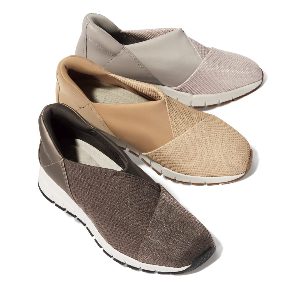 ハンズフリークロスインステップスニーカー