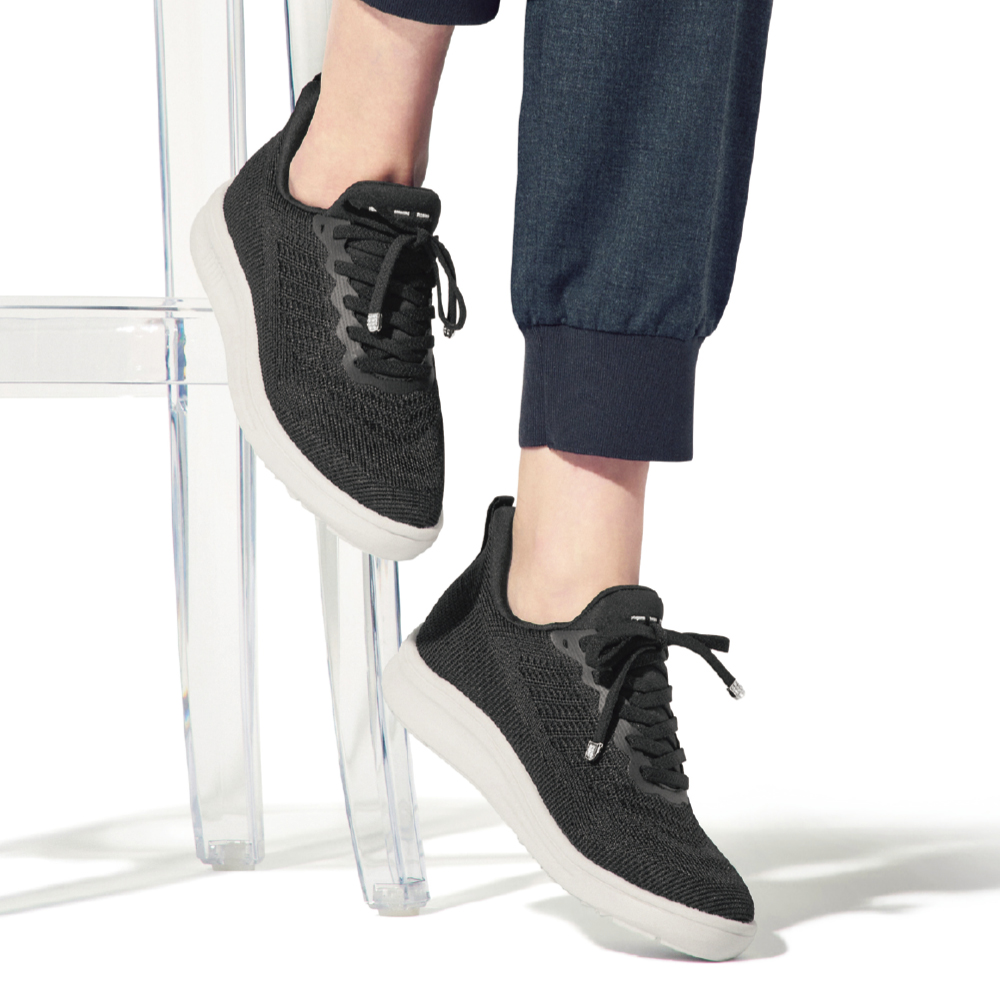 ハンズフリーニットLITEスニーカー 600