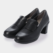 トラッドフレックスヒールニーカー（ブラック）　¥15,190税込