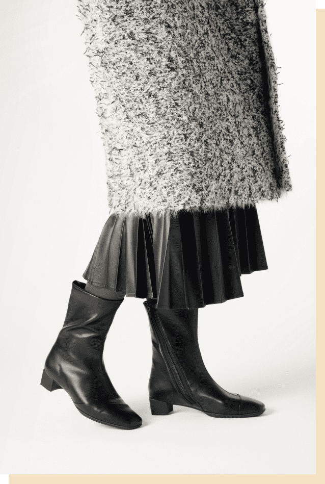 スクエアトゥヒールブーツ