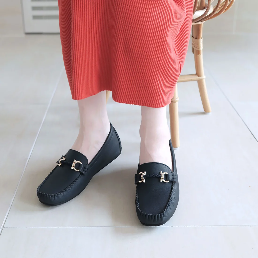 ソフトビットモカシンフラットシューズ（ブラック）