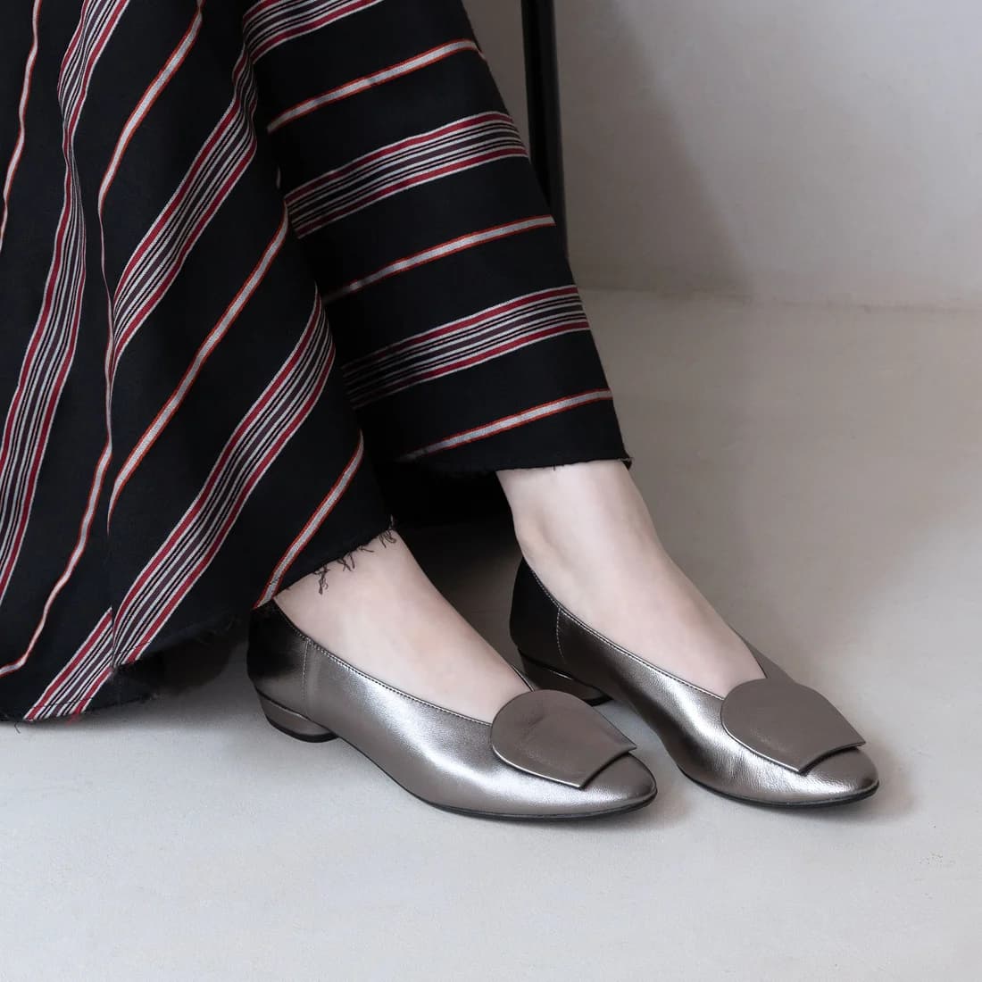 エンチャンテッドenchanted本革ソフトレザーアクセントバブーシュ