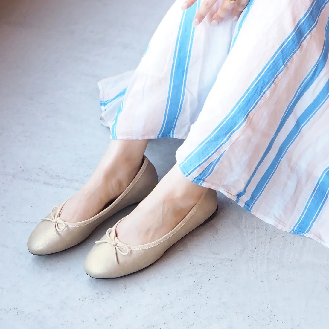晴雨兼用ラウンドトゥバレリーナシューズ