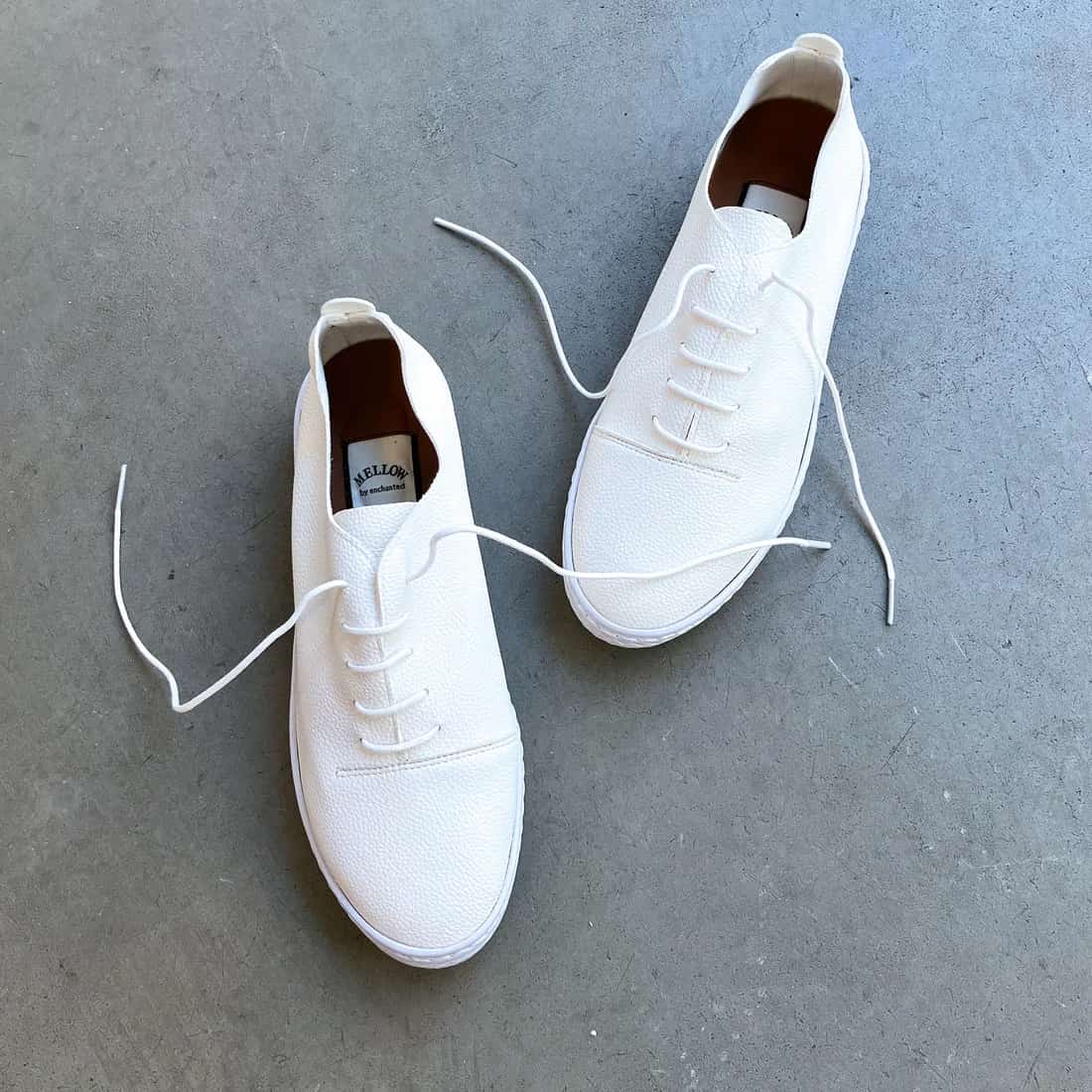 【魔法の靴】ソフトレースアップシューズ