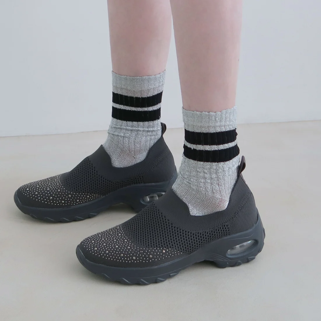 エアライクジュエルスリッポンスニーカー（ダークグレー）