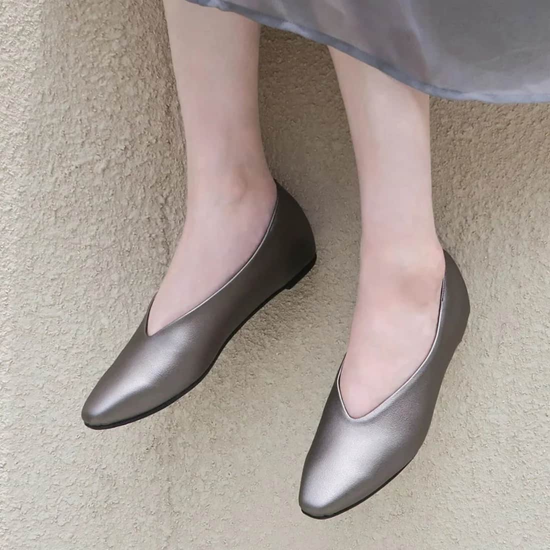 晴雨兼用深甲Vカットフラットシューズ（エタン）