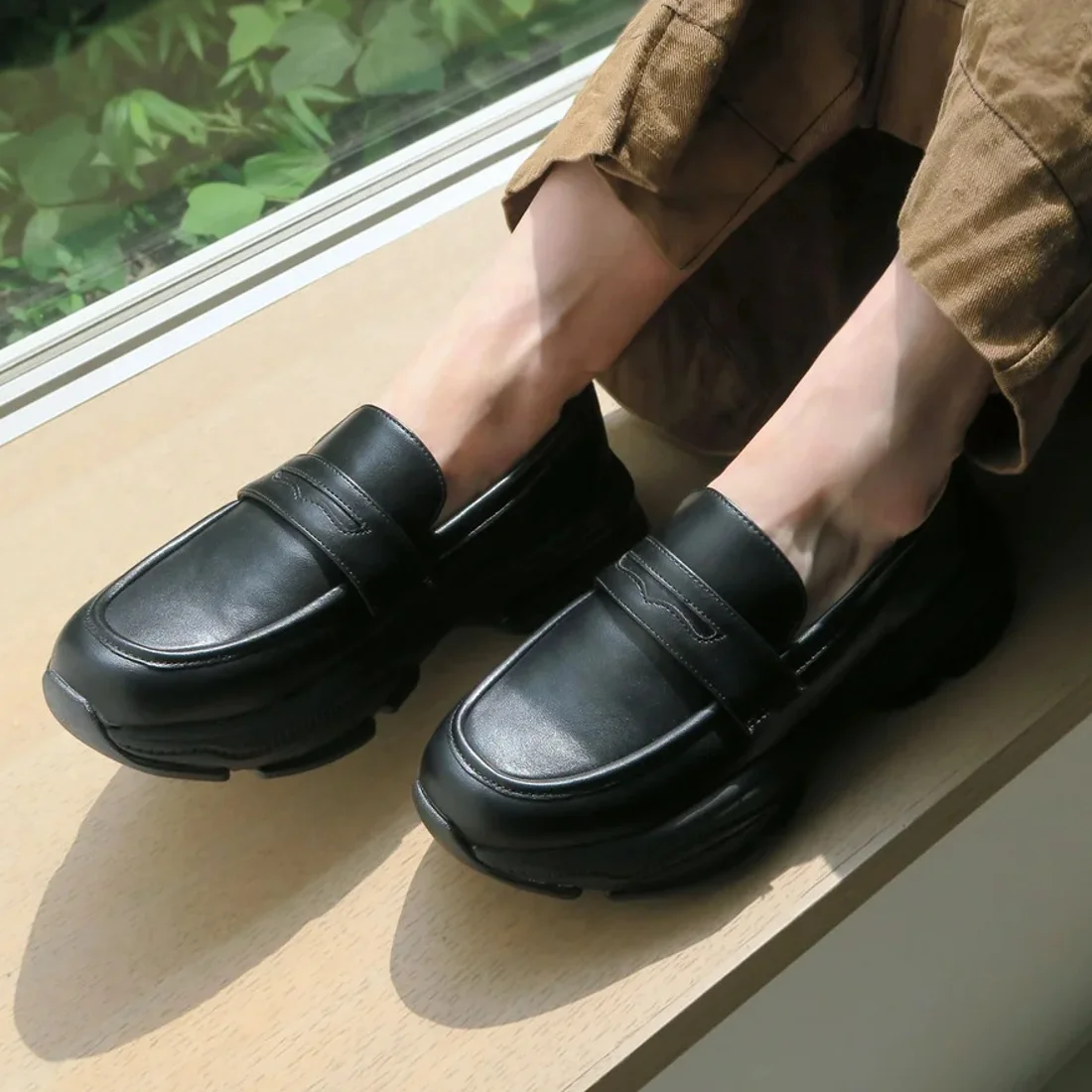 晴雨兼用ローファースニーカーシューズ（ブラック）